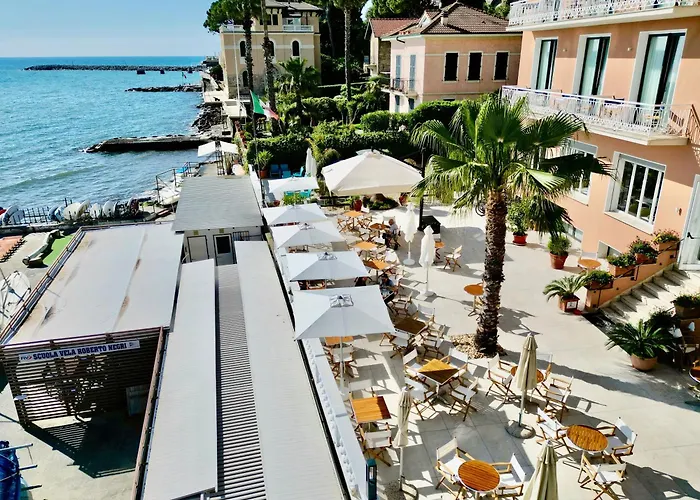 Hotel EconomiciGolfo E Palme