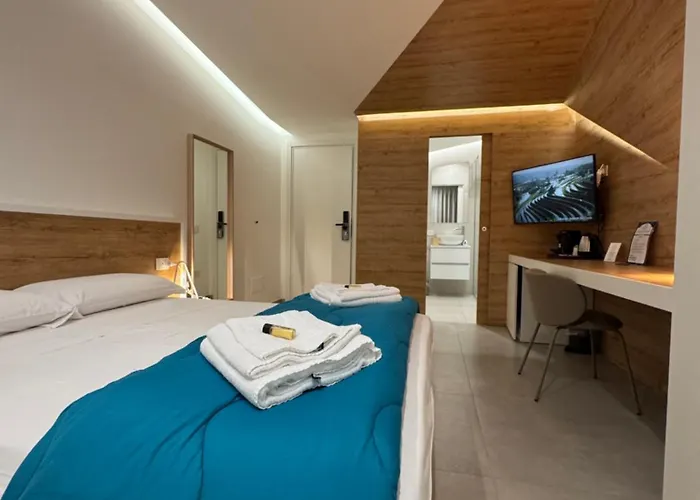Space Tower Rooms Napoli