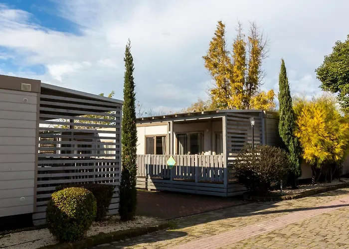 Hu Roma Camping In Town