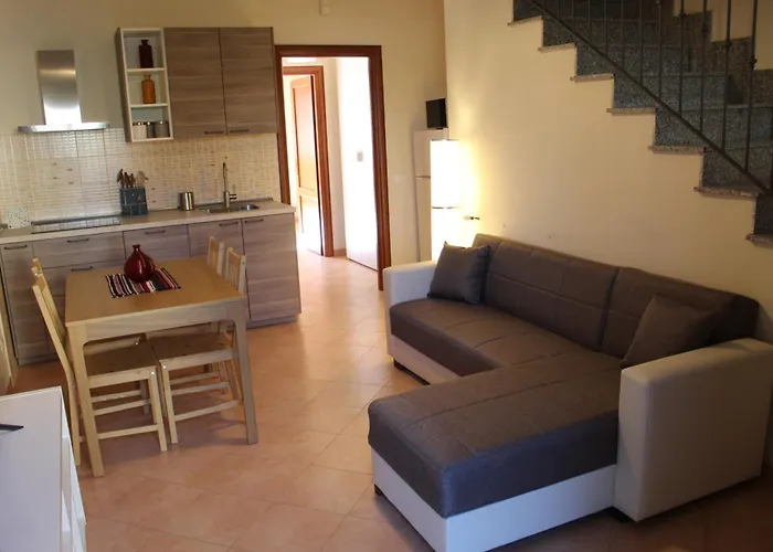 Villa Casa indipendente fronte Metro C Roma