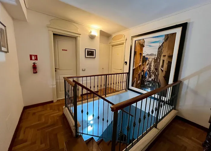 Apartment In Santa Chiara, The Heart Of Napoli
