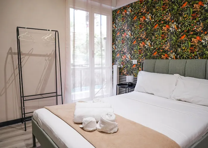 Flower Rooms Napoli