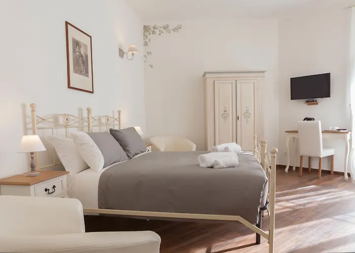 Donna Margherita Rome Suite&Rooms