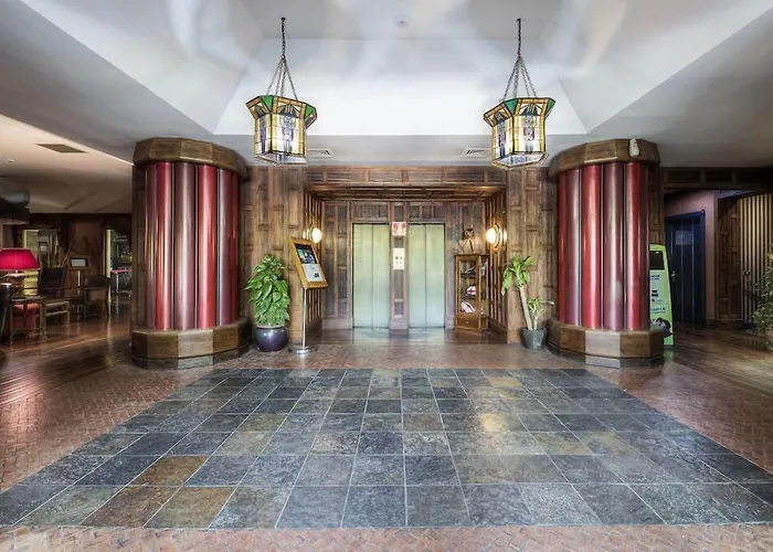 Hotel EconomiciGrand Colony