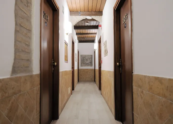 Hotel EconomiciAlex Square