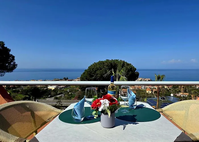 Hotel Calysea Tropea - Breakfast & Brunch Until 13-00 Included - Free Private Parking