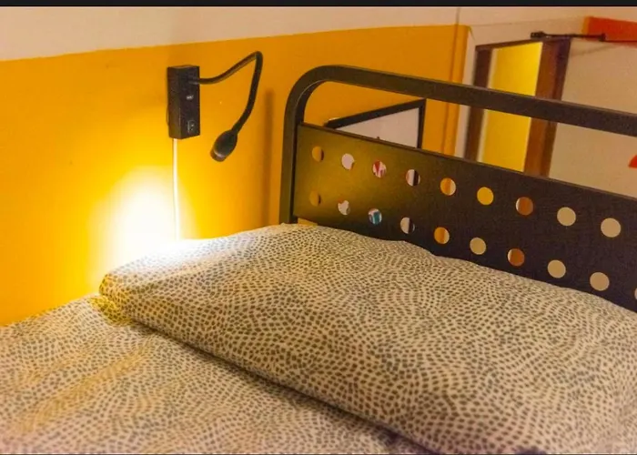 Sunflower Beach Backpacker Hostel & Bar Rimini