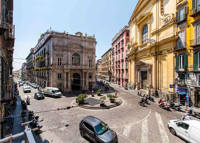 Toledo 16 Luxury Suites Napoli