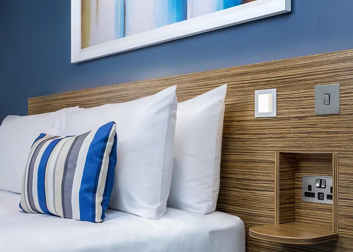 Travelodge London Central City Road