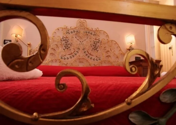 Hotel Domus Real Cardello Roma