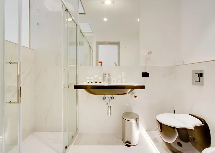 Queen Palace Suites Roma
