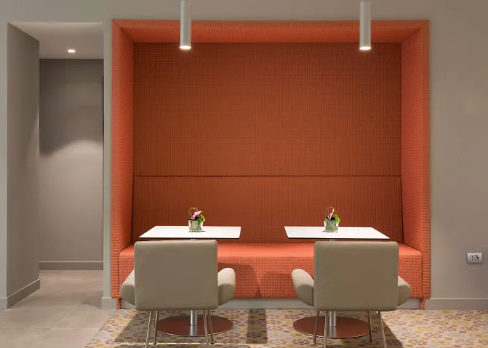 Hotel Hampton By Hilton Rome East