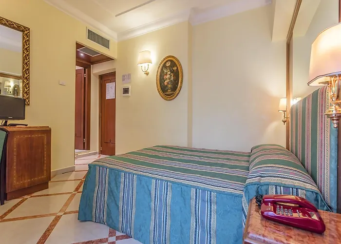 Raeli Hotel Noto Roma
